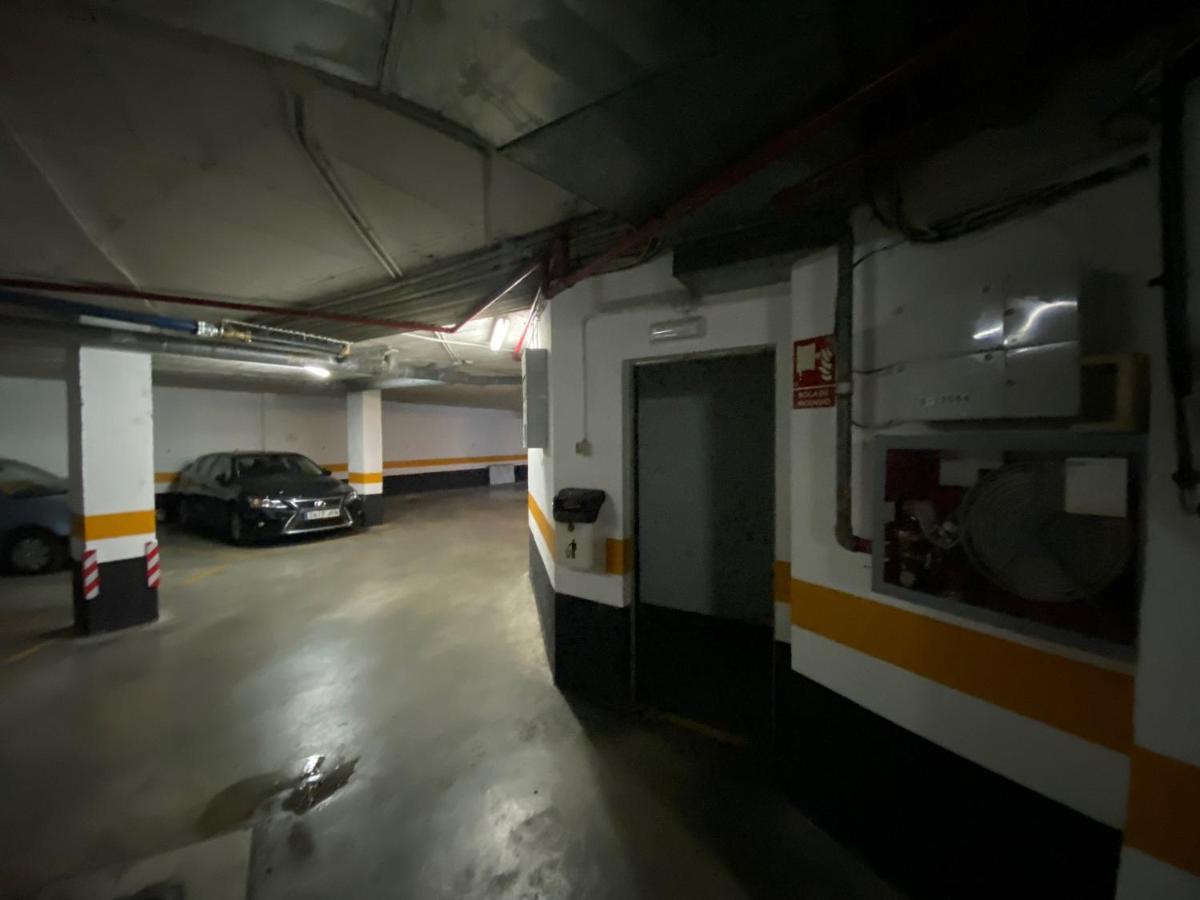 fantástico apartamento con parking avenida de cadiz Siviglia Esterno foto