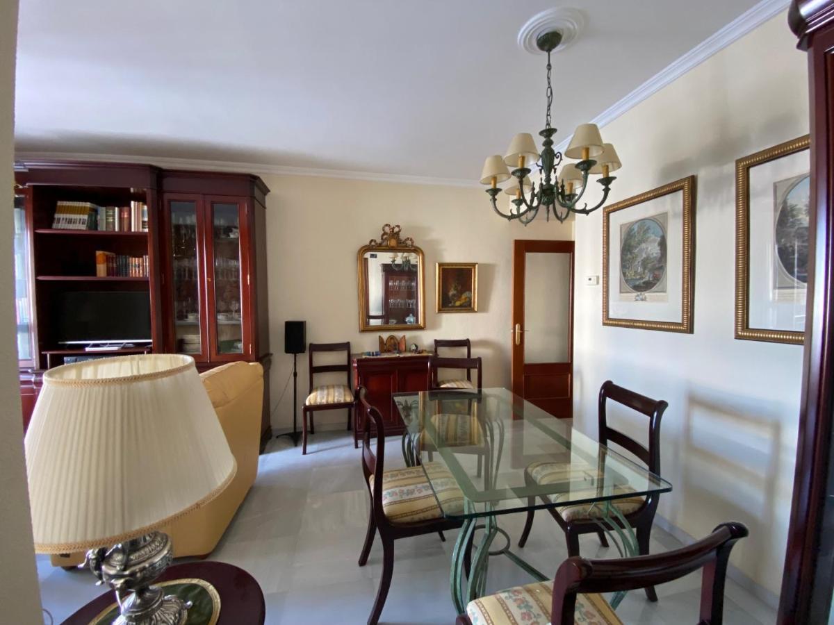 fantástico apartamento con parking avenida de cadiz Siviglia Esterno foto